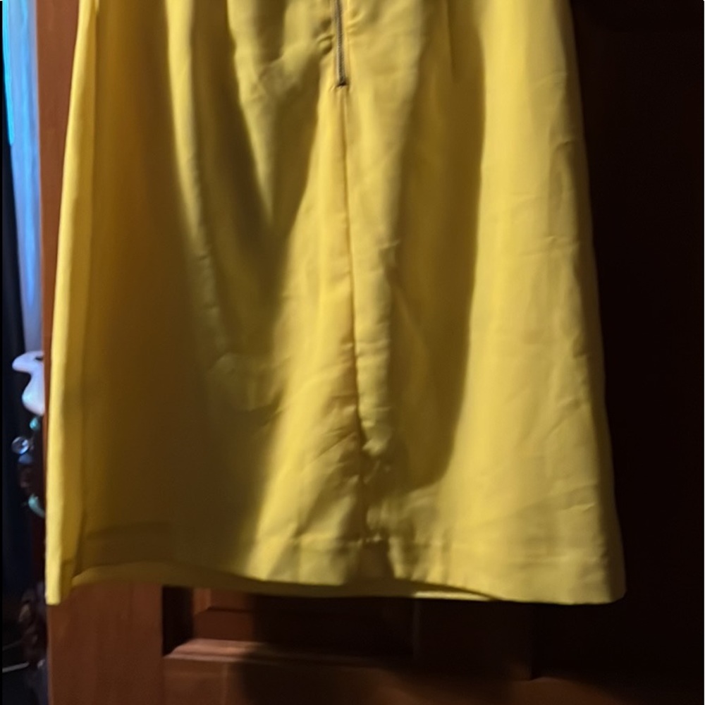 Yellow size 8 Express going out dress. Silky material